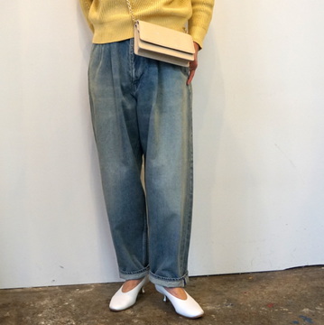 Graphpaper(グラフペーパー) Selvage Denim Two Tuck Tapered Pants_GU231-40106LB