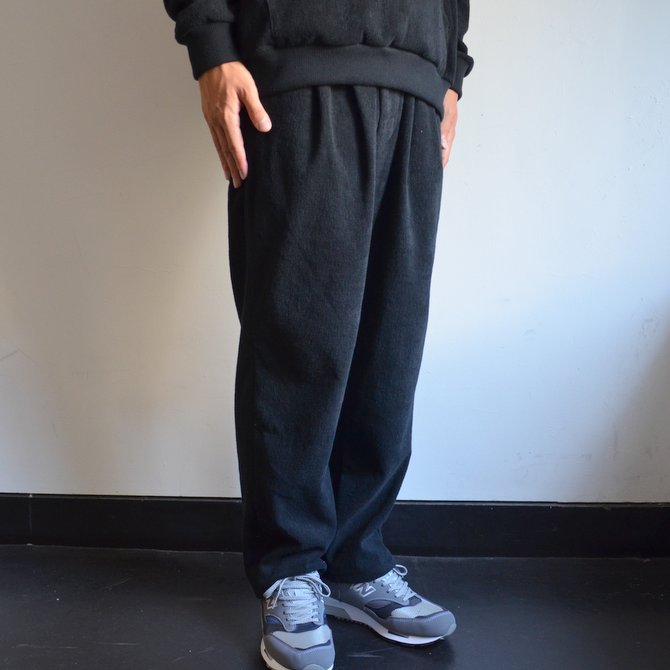 30% OFF SALE】THING FABRICS(シング ファブリック)/ Tuck Pant -Black