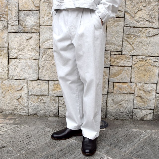 YOKE 21ss 2TUCK WIDE GURKHA TROUSERS | nate-hospital.com