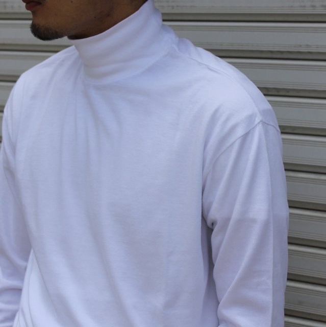 AURALEE(オーラリー)/ SEAMLESS HI NECK L/S TEE -WHITE- #A22AP03ST