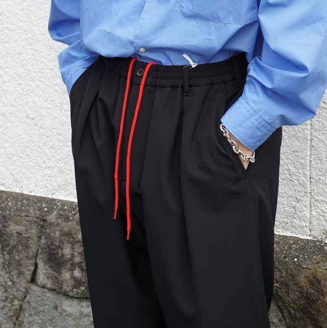 [30%OFF] Graphpaper (グラフペーパー)/ Dry Wool Tropical Tuck Wide Trousers -BLACK- #GM231-40047(2)