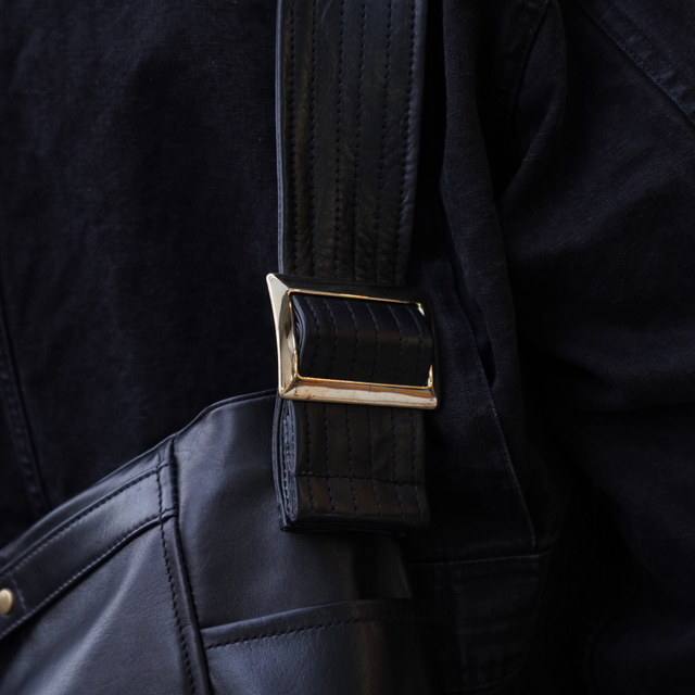 �y25AW�zCCU(�V�[�V�[���[)/ NEW NEWSPAPER BAG M -BLACK- #BG-41-C-COW-5(2)