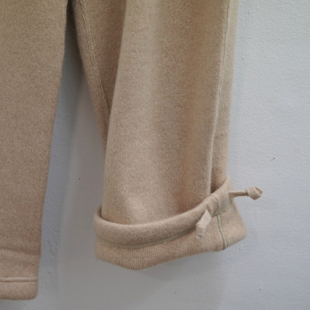 y24AWzHERILL(w)/ Golden cash Sweat pants -Beige,Top gray- #24-080-HL-8080-30(3)