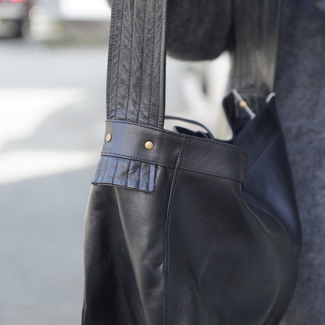 y25AWzCCU(V[V[[)/ NEWS PAPER BAG L -BLACK- #BG-17-C-COW-4(3)