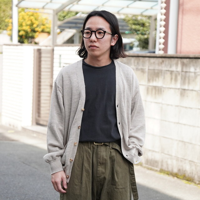 �y26SS�zBATONER(�o�g�i�\) / WASHED HIGH COUNT LINEN V NECK CARDIGAN -CHARCOAL,NATURAL- #BN-26SM-021(5)