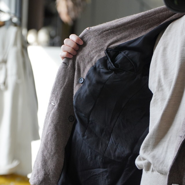 y25AWzMAATEE&SONS(}[eB[AhTY)/ _u GATHERED JK CASHSILK w{[ -BRWN-  #MT5303-0005C(6)