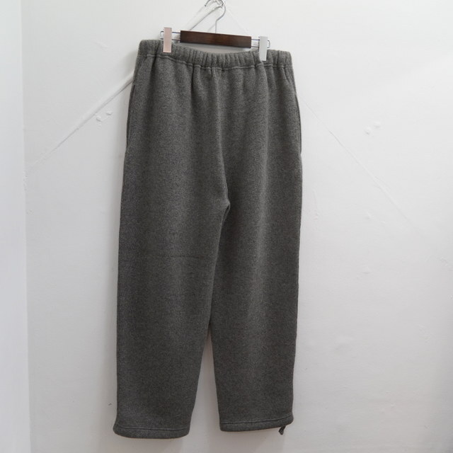 y24AWzHERILL(w)/ Golden cash Sweat pants -Beige,Top gray- #24-080-HL-8080-30(8)