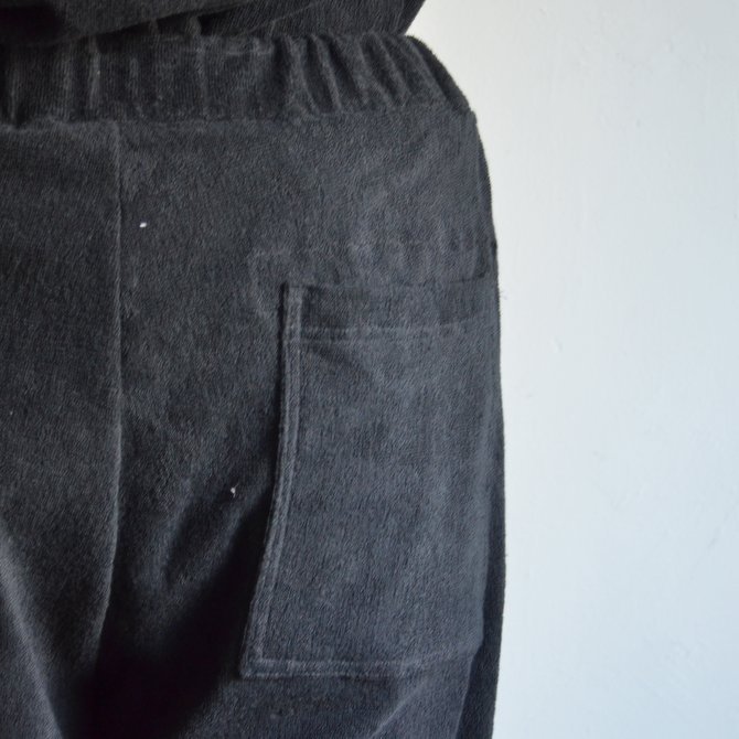 30% OFF SALE】THING FABRICS(シング ファブリック)/ Tuck Pant -Black