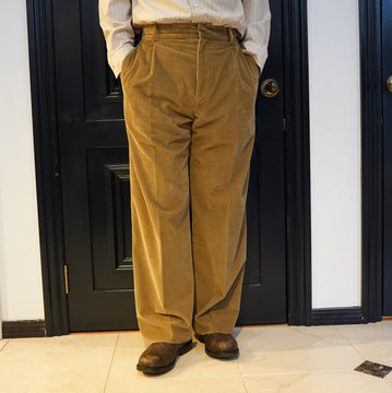 【40% off sale】 Cristaseya(クリスタセヤ)/ Pleated trousers -Light khaki- #35H-CR-LKH