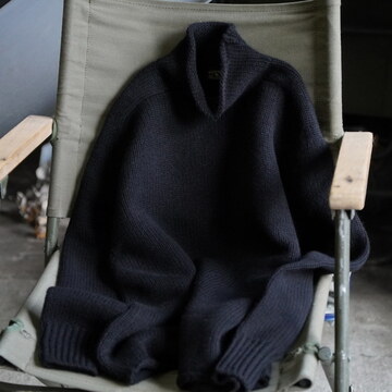 y25AWzMAATEE&SONS(}[eB[AhTY)/ ROLL NECK SWEATER -BLK- #MT5303-0114