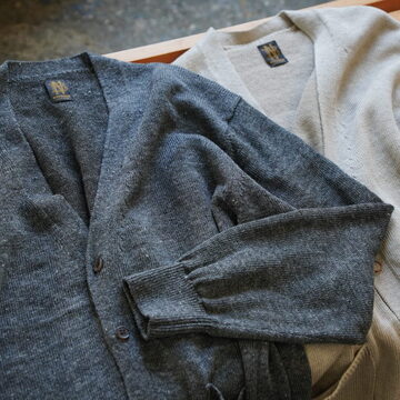 �y26SS�zBATONER(�o�g�i�\) / WASHED HIGH COUNT LINEN V NECK CARDIGAN -CHARCOAL,NATURAL- #BN-26SM-021