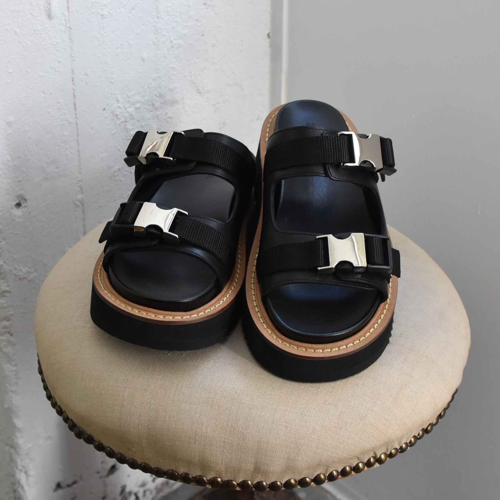 SACRA (�T�N��) / DOUBLE GI-BELT SANDAL #126150201-AA(10)