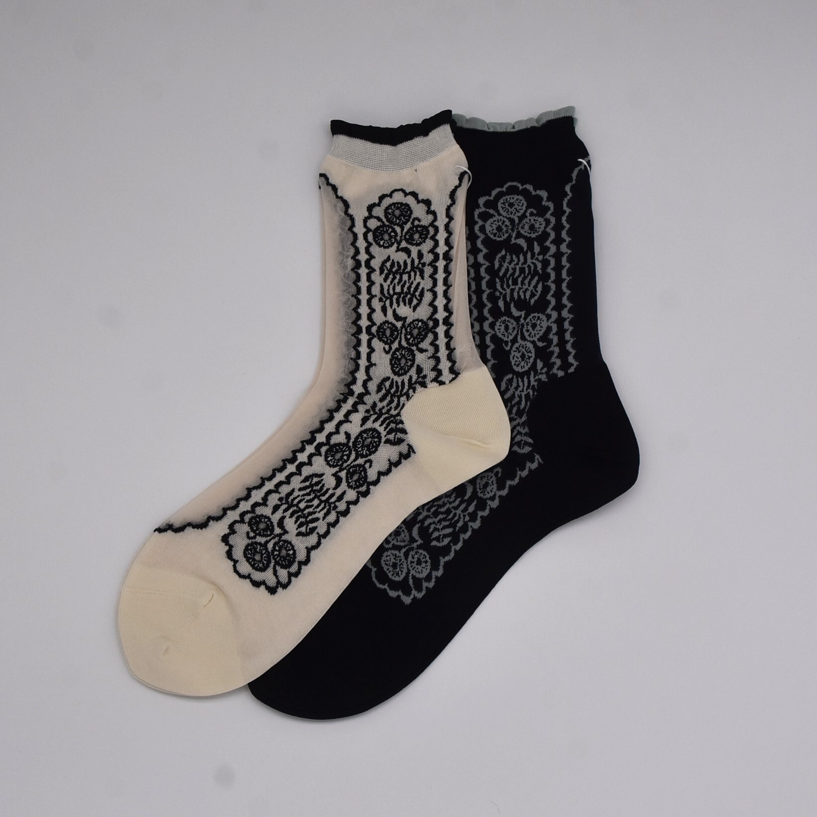 ANTIPAST (�A���e�B�p�X�g) / SHEER FLOWER SOCKS�y2�F�W�J�z #AM-817-AA(11)