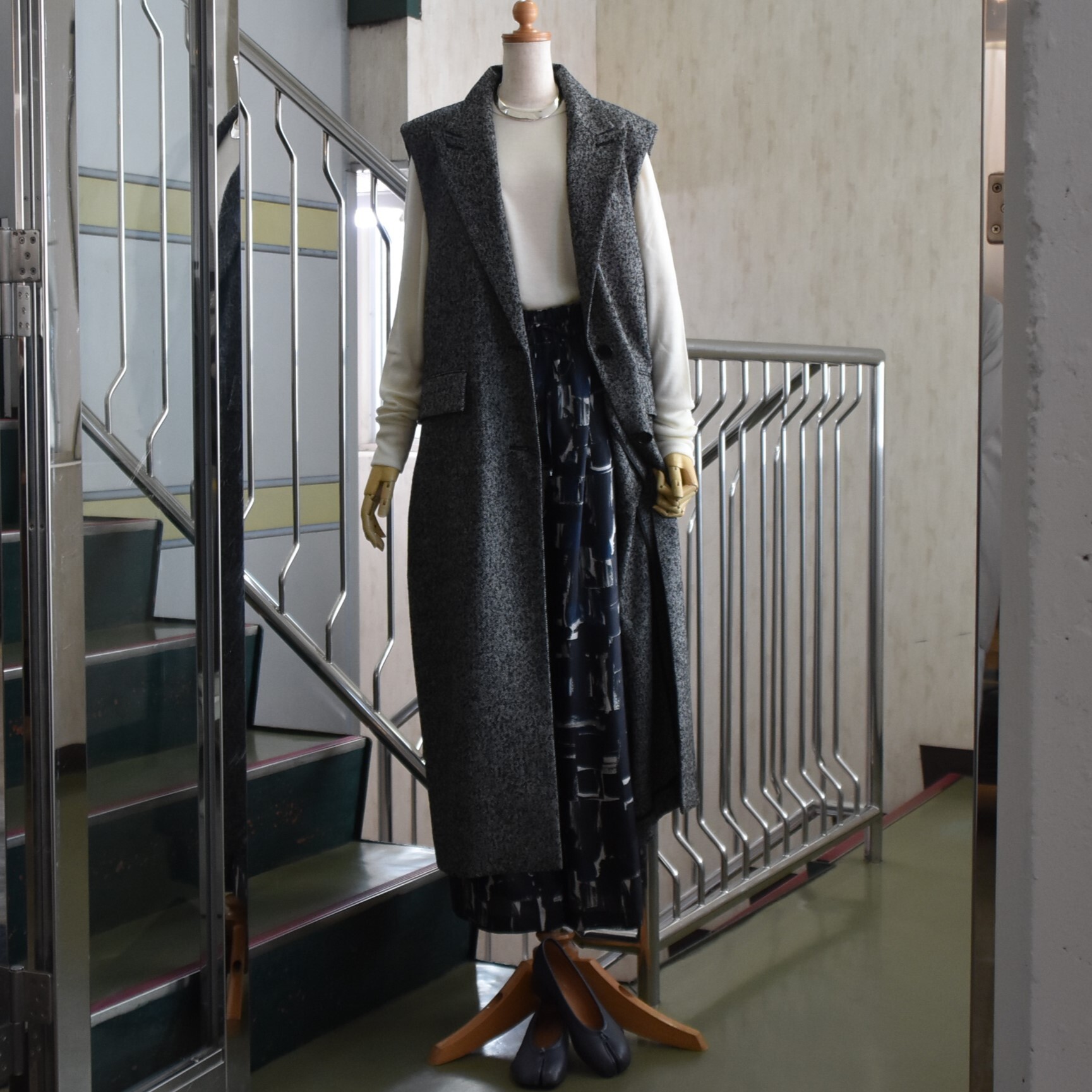 SACRA (TN) / PREMIUM HERRINGBONE TWEED GILET #125501062-AA(13)