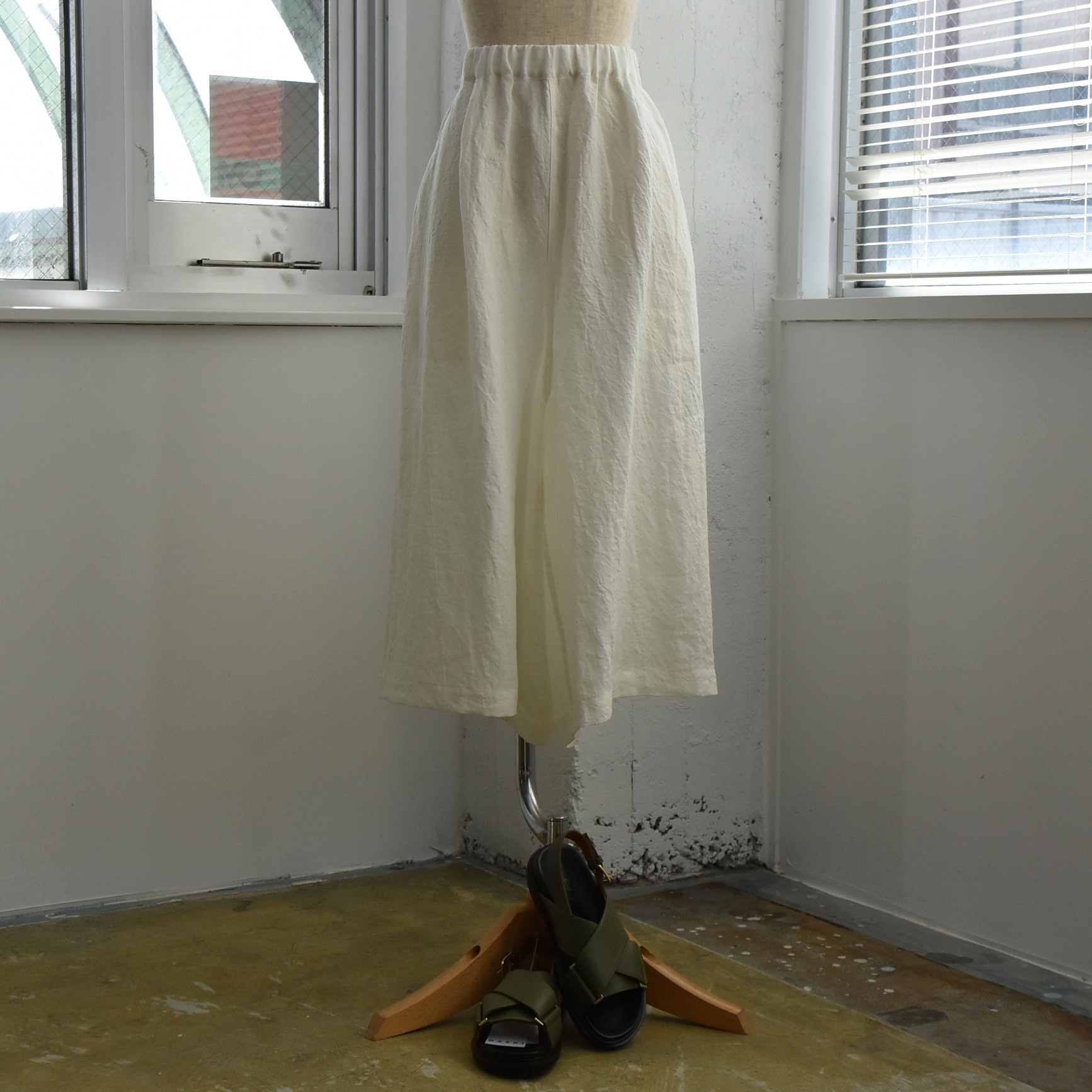【40% off sale】SOFIE D'HOORE(ソフィードール) / POST-LIFE Wide 3/4 length pants with elastic waist(1)