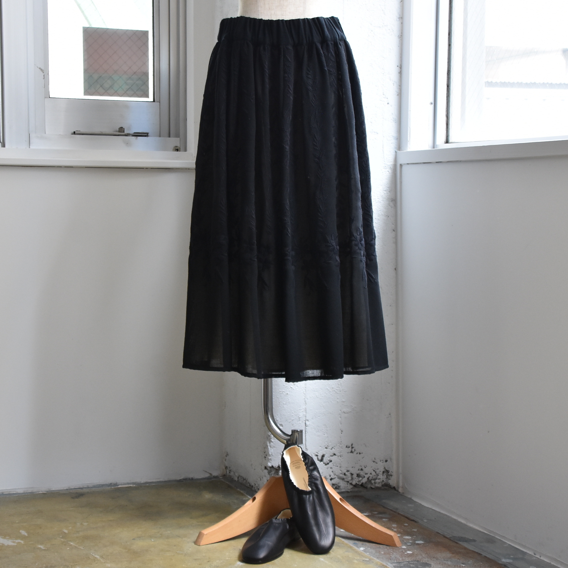 ANTIPAST(AeBpXg) / EMBROIDERY SKIRT #ES213-AA(1)