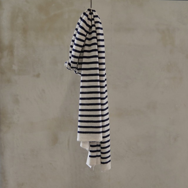 eleven 2nd (CuZJh) CASHMERE BORDER STOLE #E2W-1057(1)