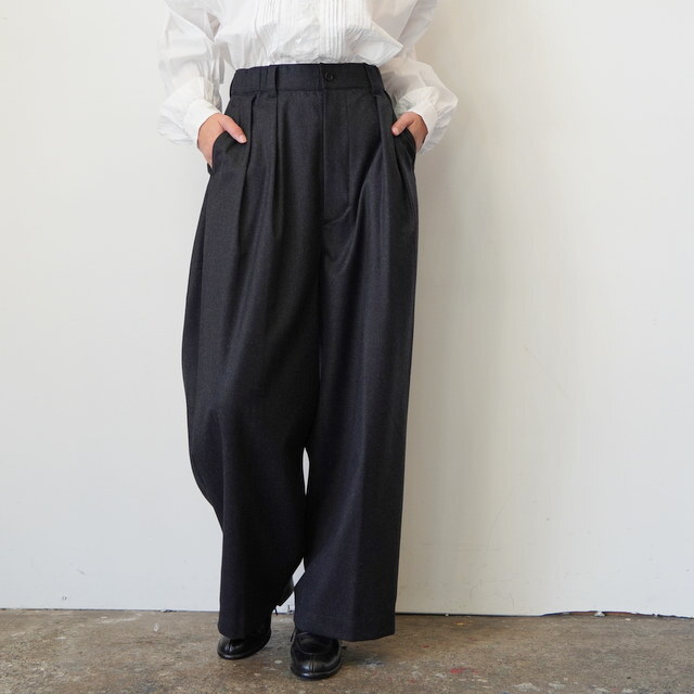 TOUJOURS(gDW[) / 2 In-pleat Baggy Pants #YM43KP03(1)