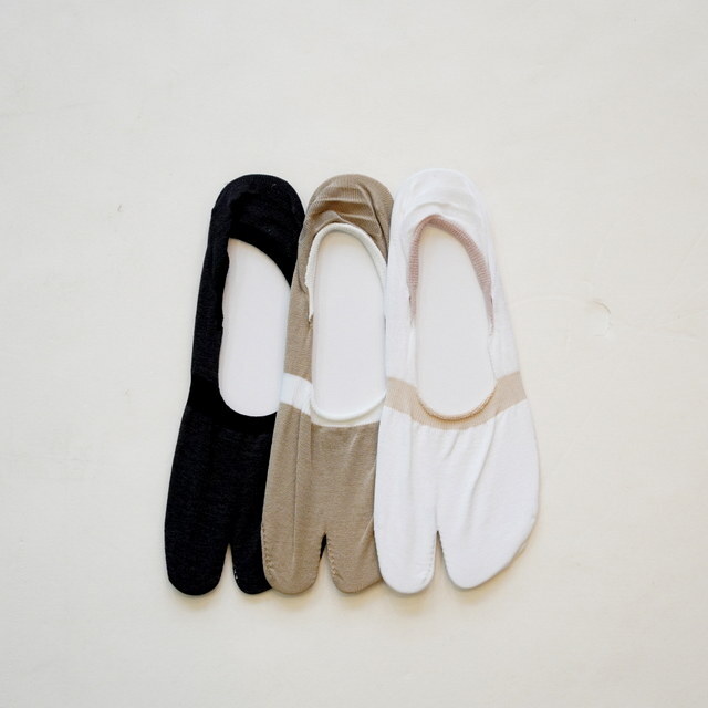 ANTIPAST (�A���e�B�p�X�g) / COVERED TABI SHEER SOCKS�y3�F�W�J�z #AM-115A(1)