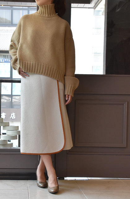 y40% off salezCristaSeya(NX^Z)  Felted wool skirt with leather piping(tFgXJ[g)(2)