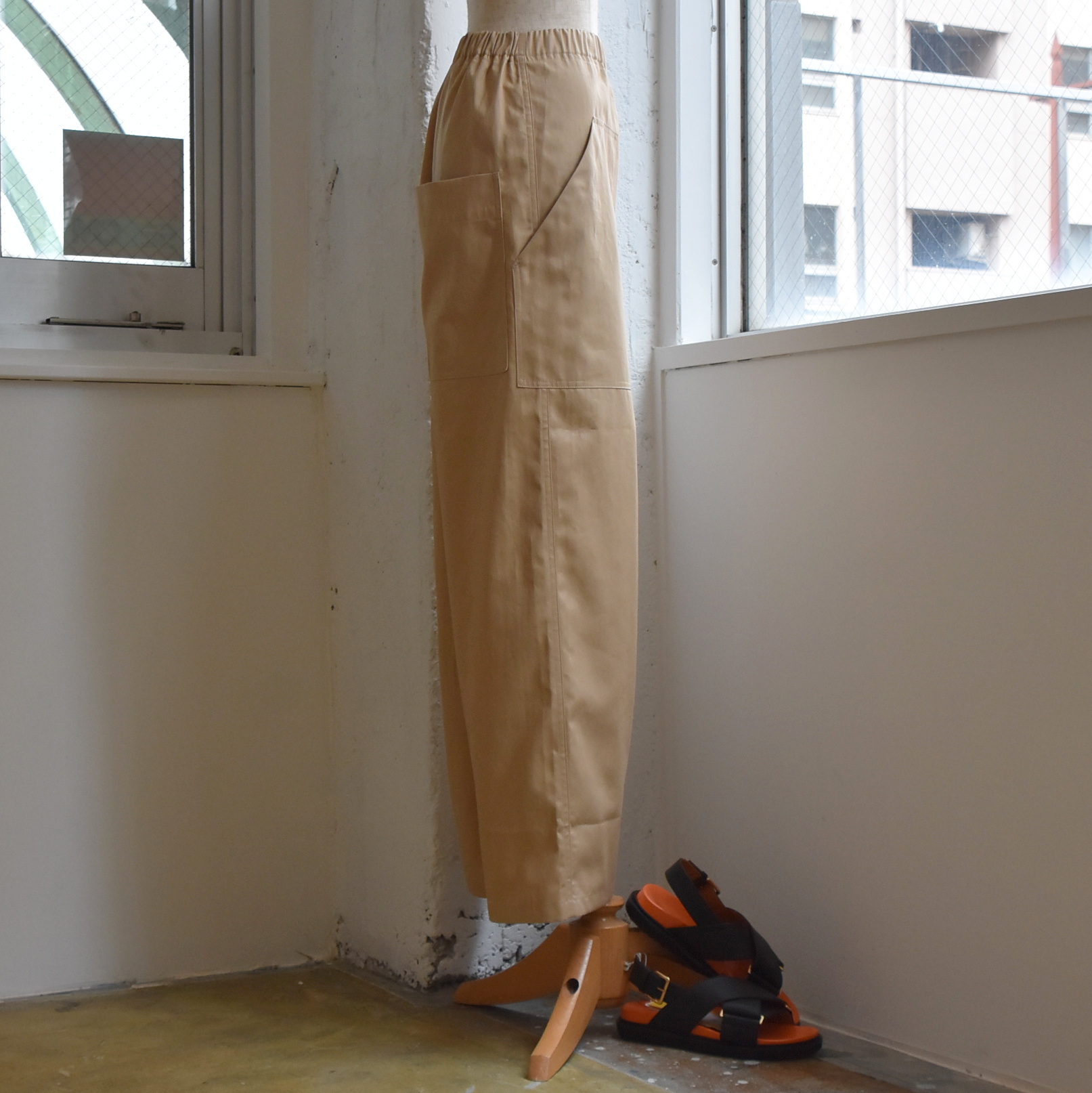 SOFIE D'HOORE(ソフィードール) / POWER Wide pants with big patched pockets(2)