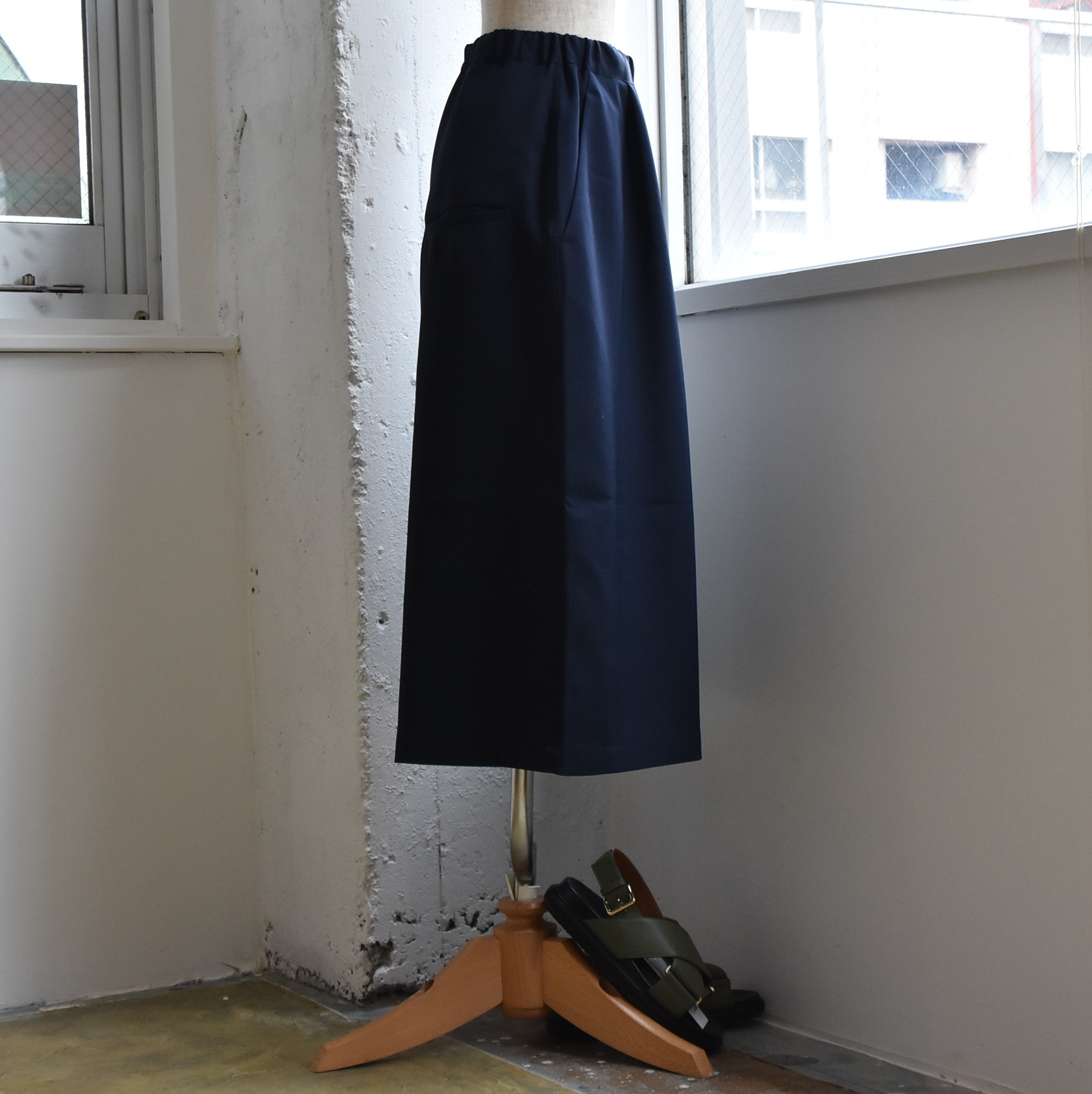 SOFIE D'HOORE(ソフィードール) / POST-PLUN Wide 3/4 length pants with elastic waist(2)