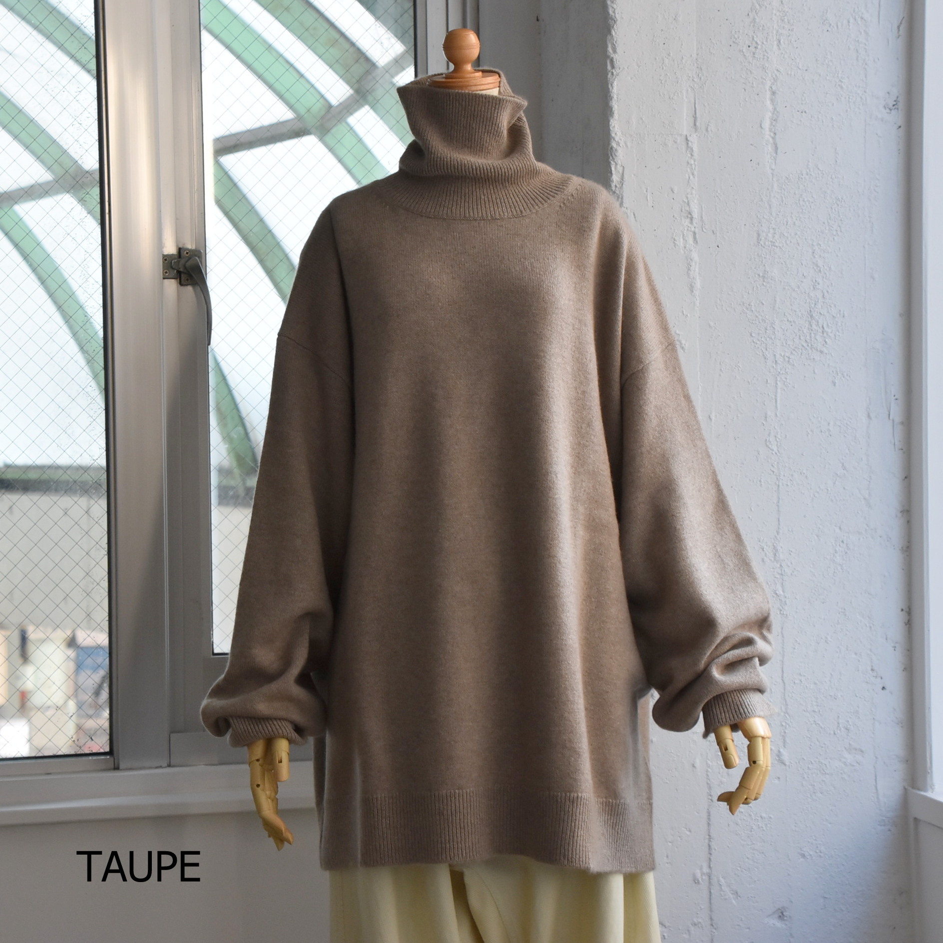 SOFIE D'HOORE(ソフィードール) / 2ply high neck bottom rib oversized sweater【2色展開】(2)