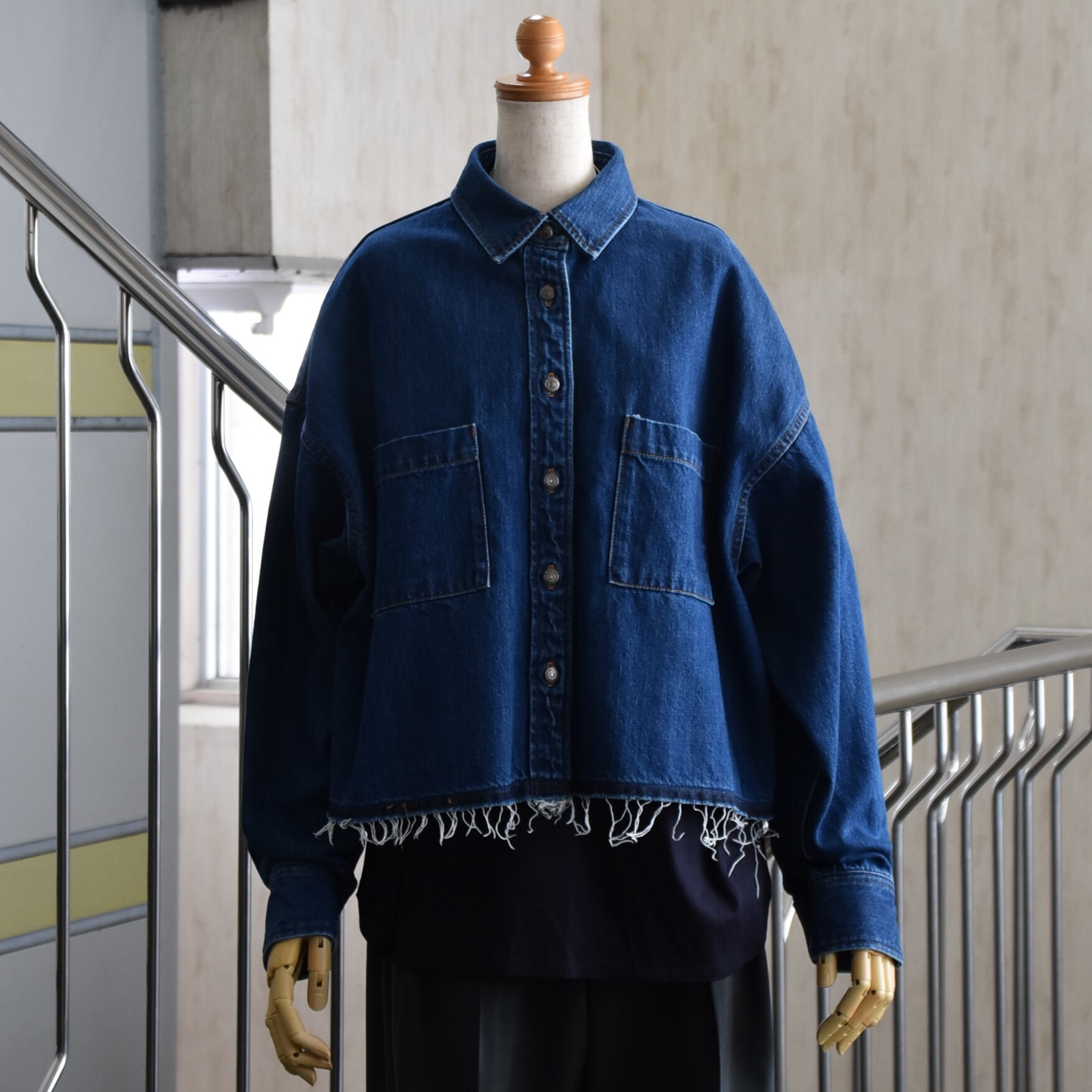 SACRA (TN) / AUTHENTIC DENIM CROPPED SHIRT #125513071-AA(2)