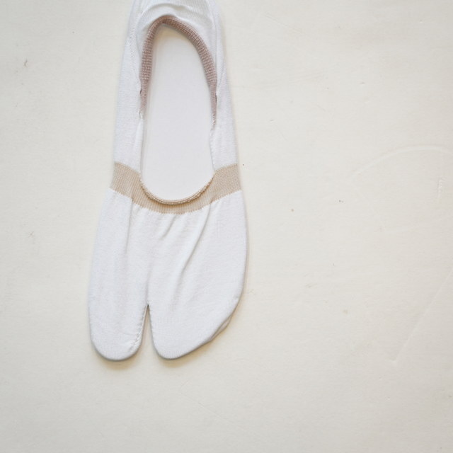 ANTIPAST (�A���e�B�p�X�g) / COVERED TABI SHEER SOCKS�y3�F�W�J�z #AM-115A(2)