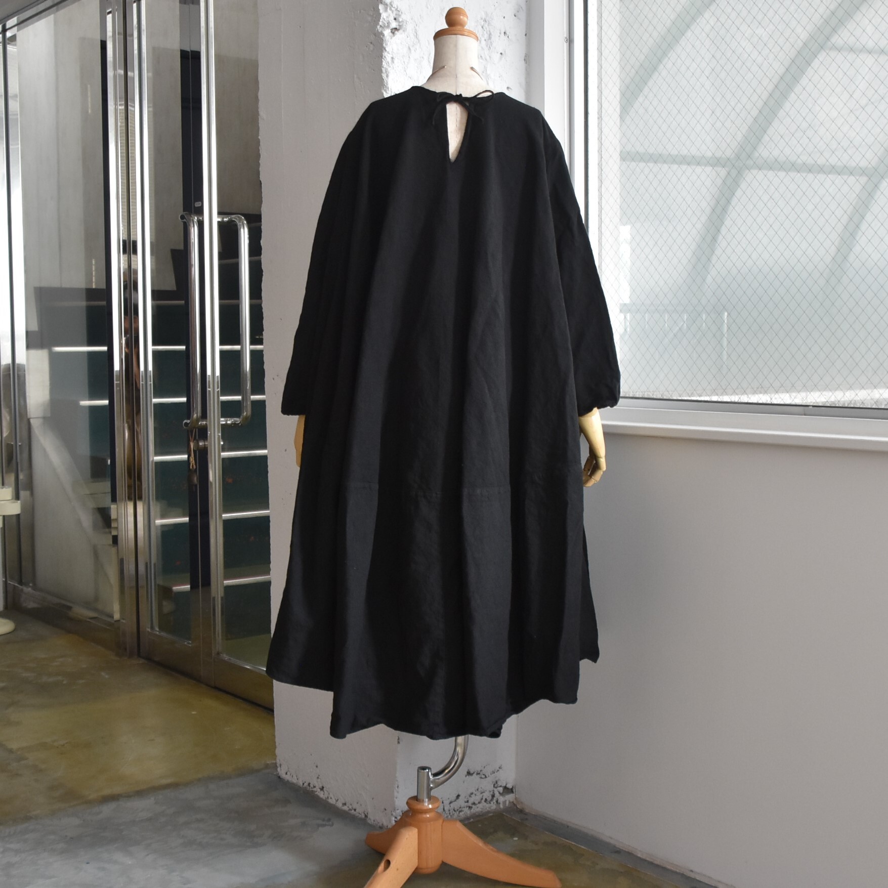 Whiteread (zCg[h) / CIRCLE CUT DRESS #WR015EL-AA(3)