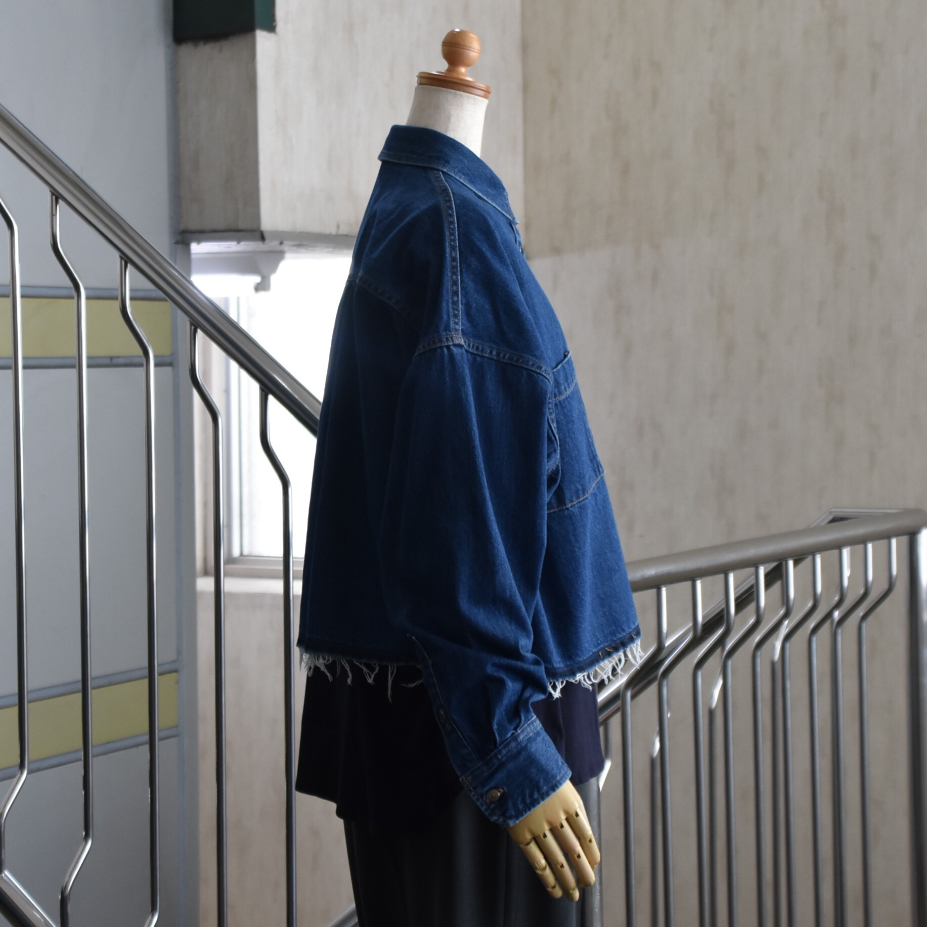 SACRA (TN) / AUTHENTIC DENIM CROPPED SHIRT #125513071-AA(3)