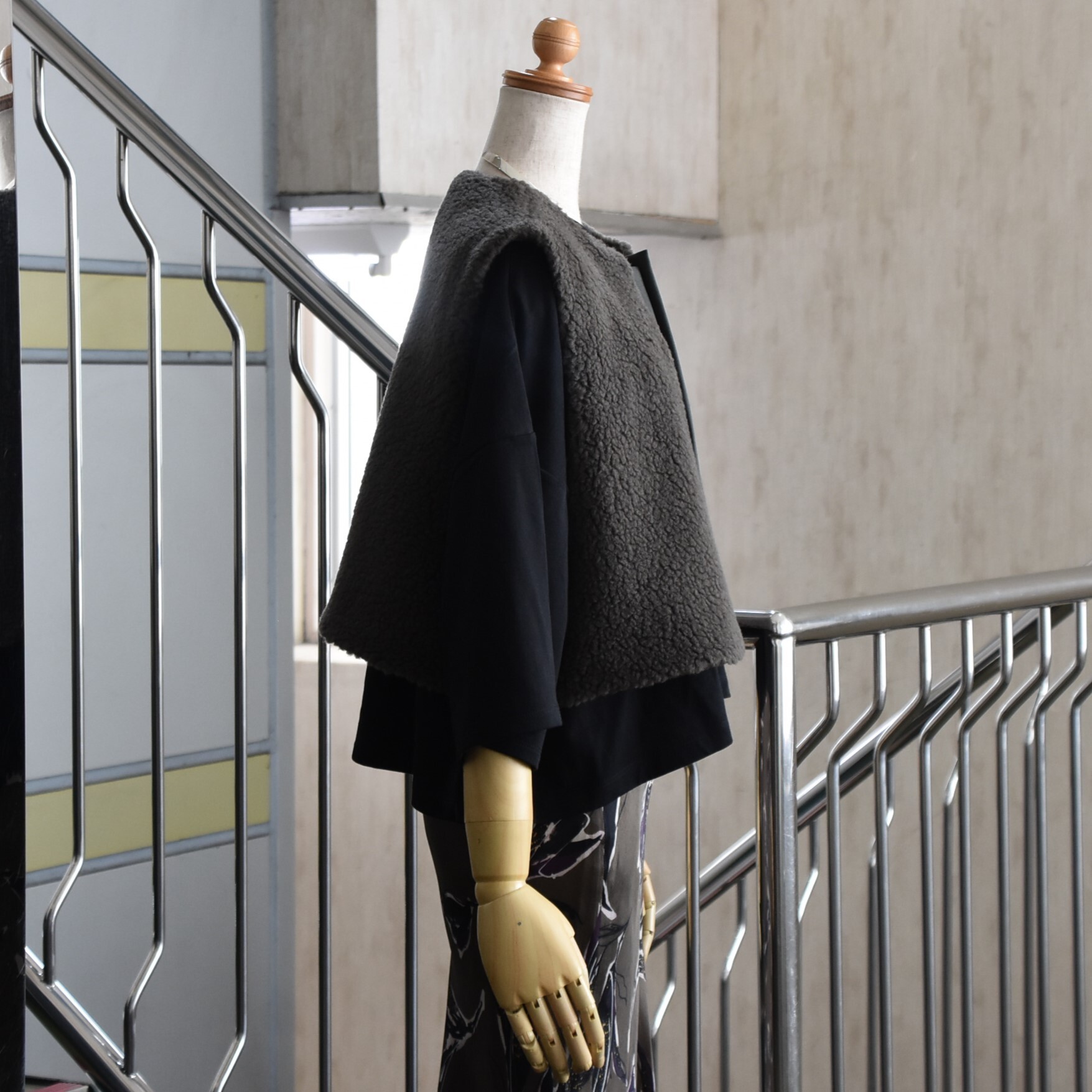 SACRA (TN) / POODLE FUR SHORT GILETy2FWJz #125505061-AA(3)