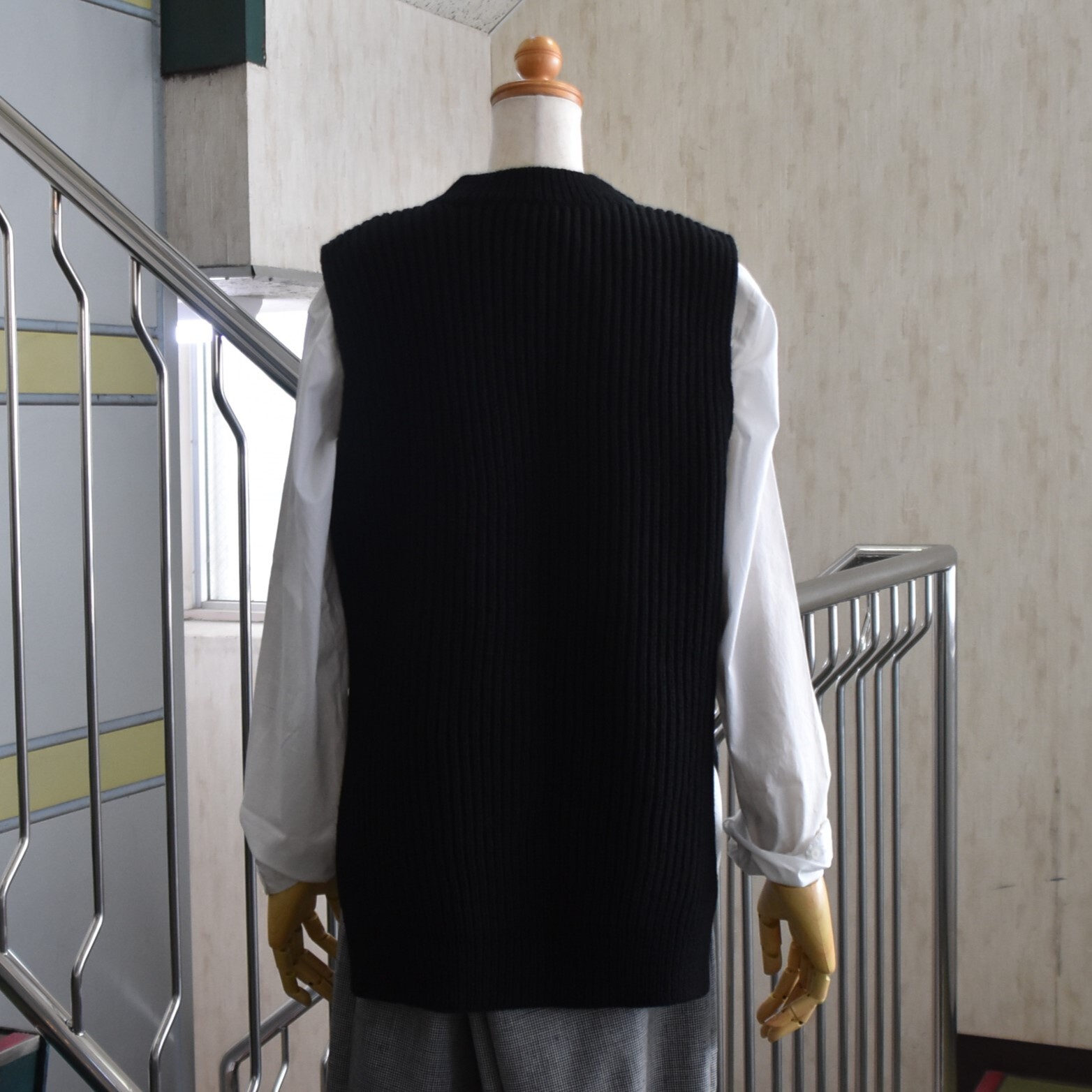 Whiteread (zCg[h) / SHORT KNITTED VESTy3FWJz#WR076-AA(3)