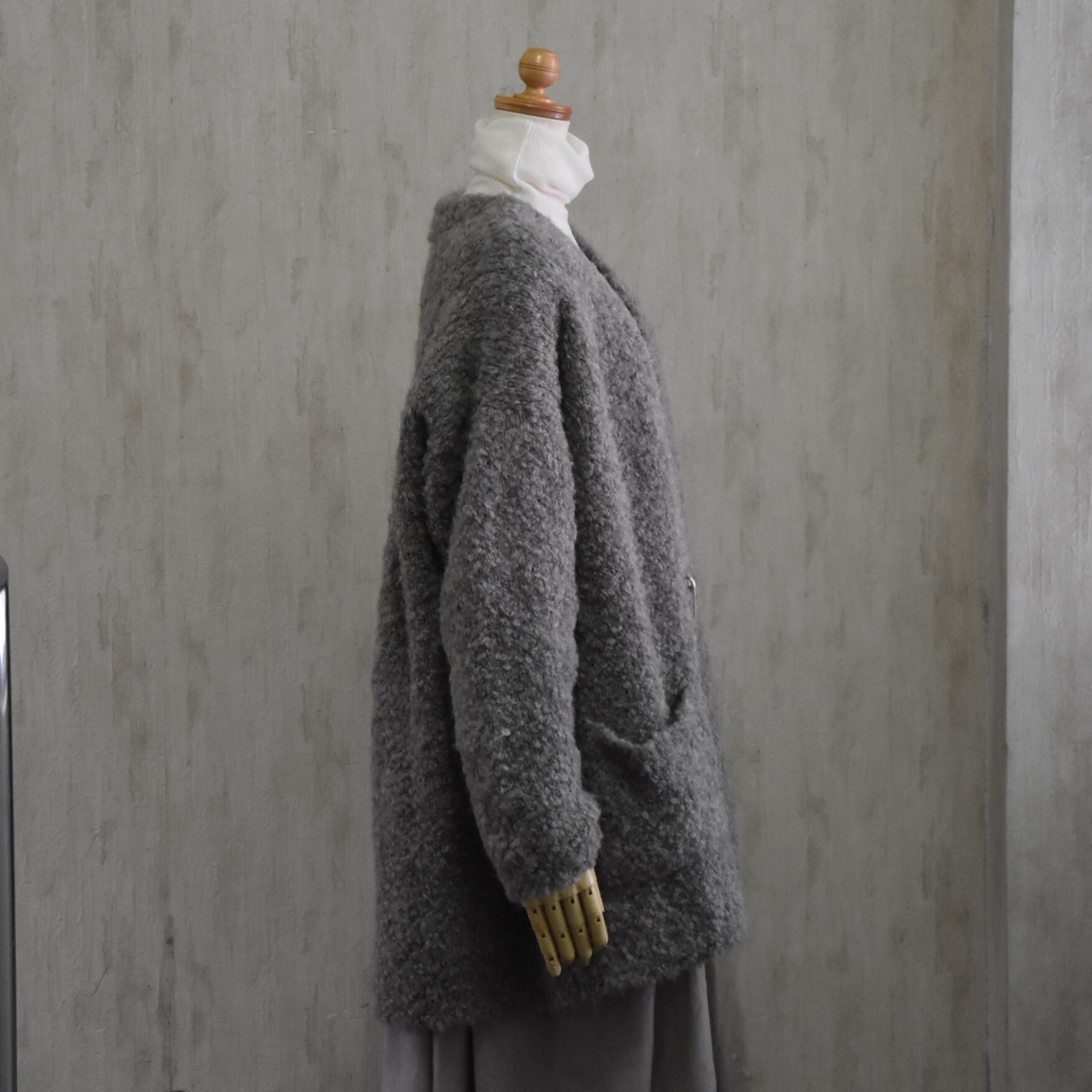 maison de soil(]h\C) / BOUCLE V-NECK CARDIGAN WITH PIN #CNMDS2051A-AA(3)