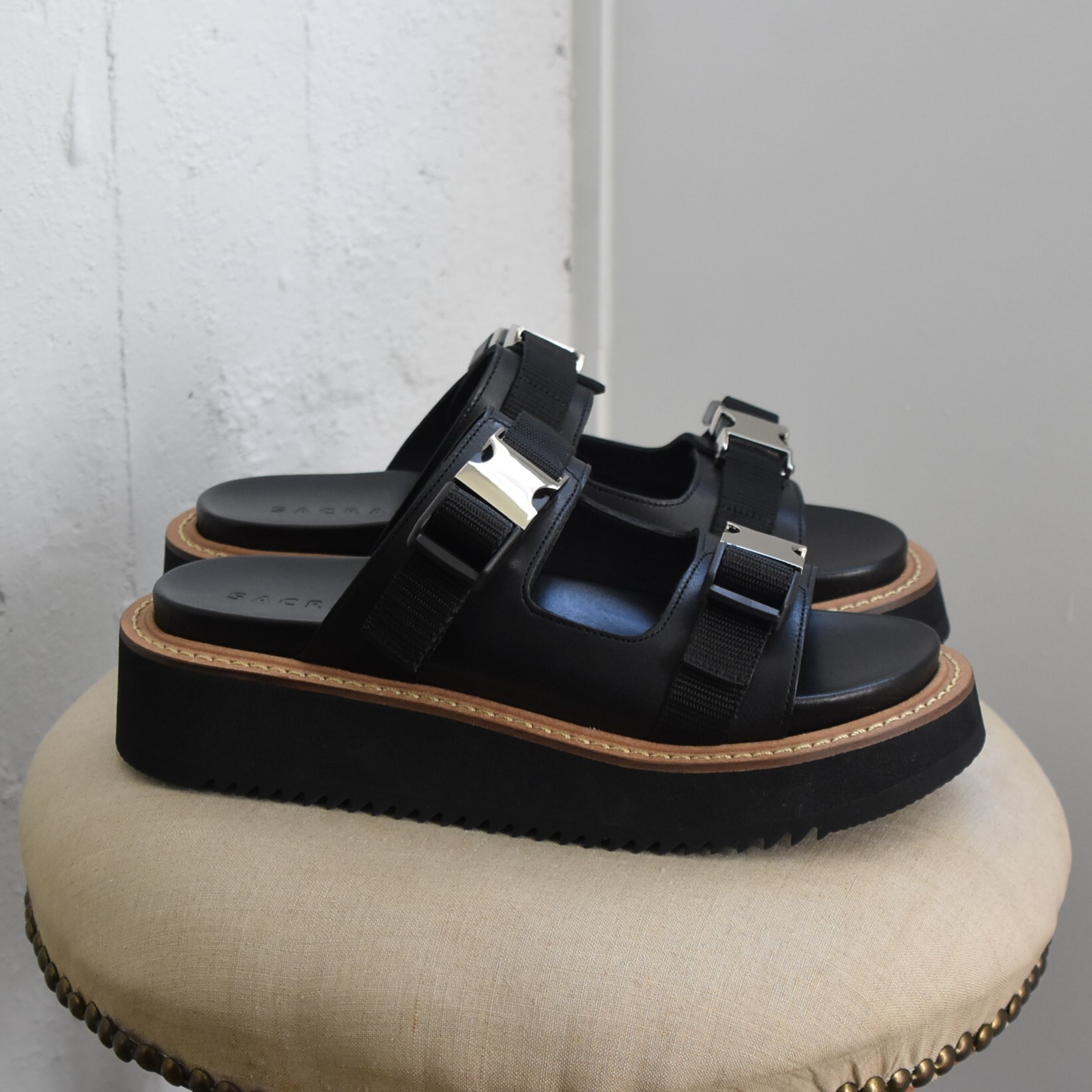 SACRA (�T�N��) / DOUBLE GI-BELT SANDAL #126150201-AA(3)