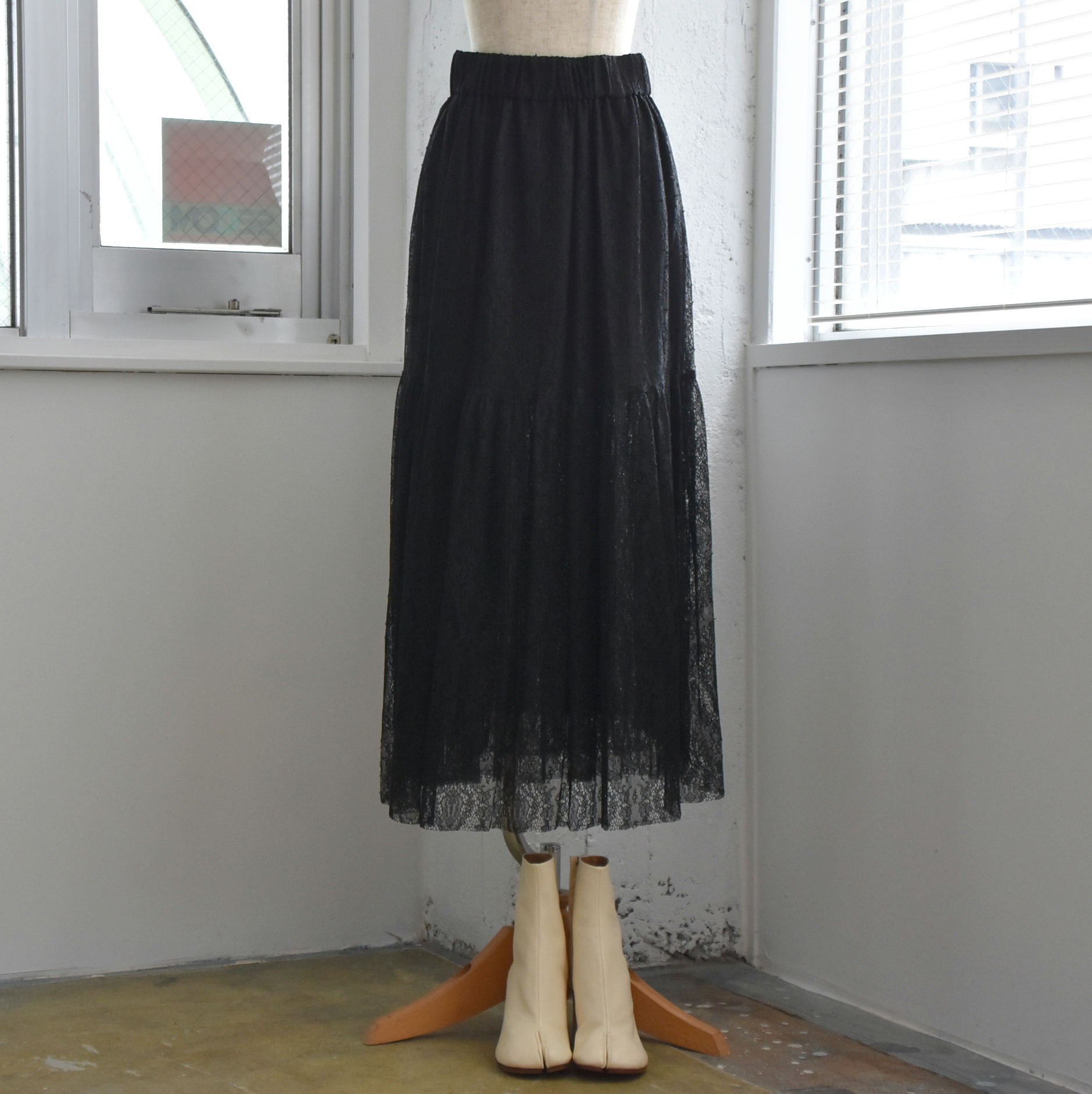 SACRA (TN) / CHANTILLY LACE SKIRT #124524121-AA(4)