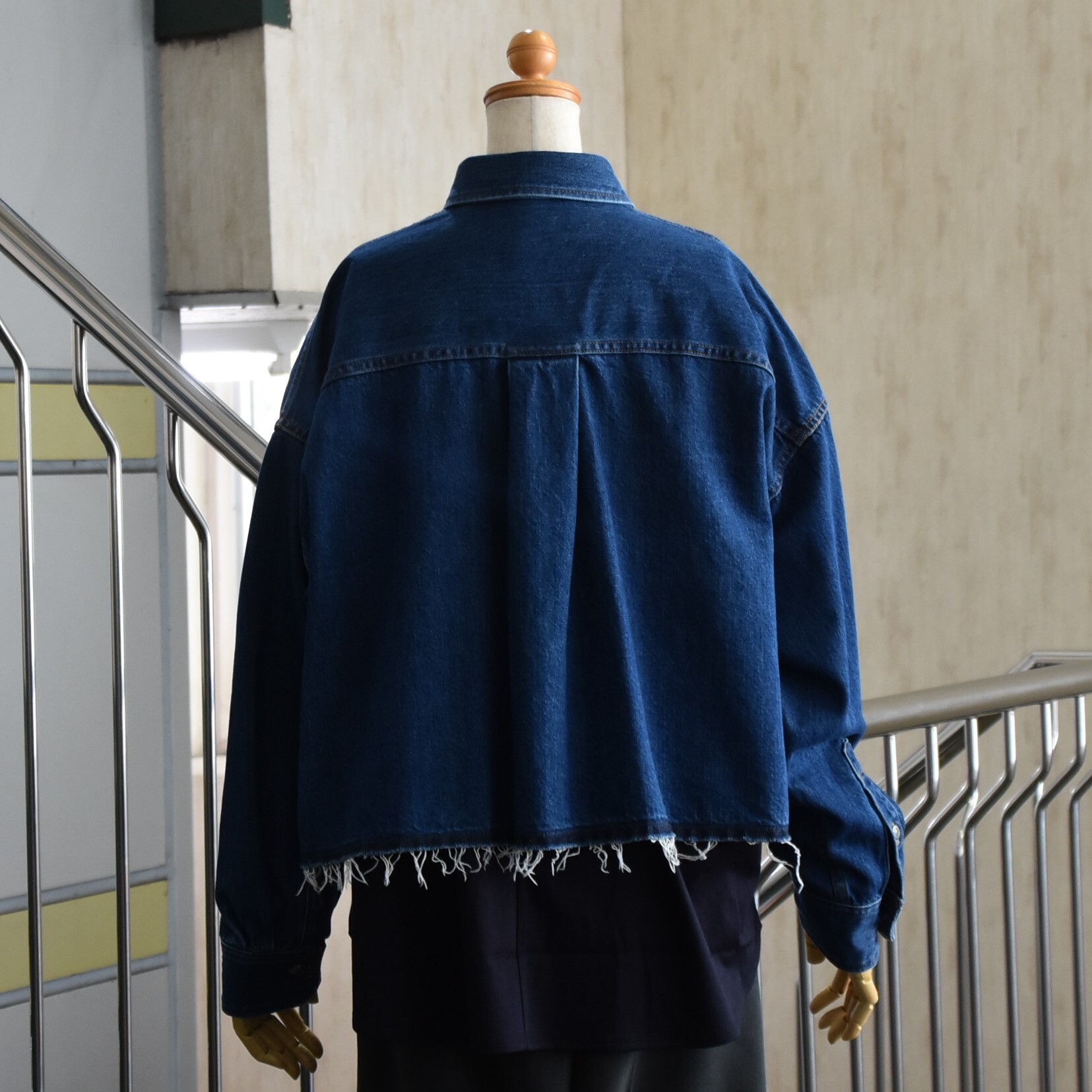 SACRA (TN) / AUTHENTIC DENIM CROPPED SHIRT #125513071-AA(4)