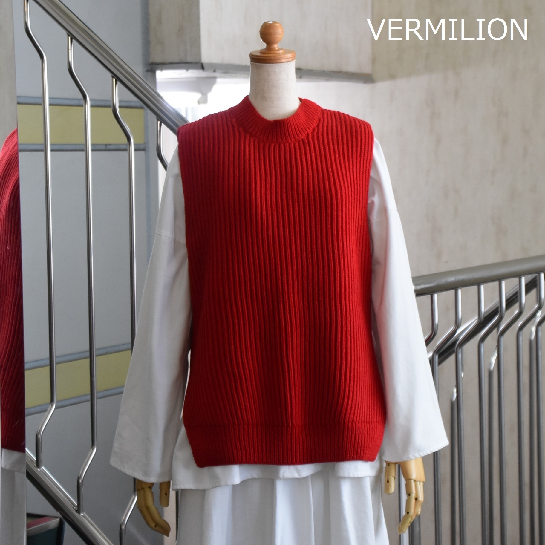 Whiteread (zCg[h) / SHORT KNITTED VESTy3FWJz#WR076-AA(4)