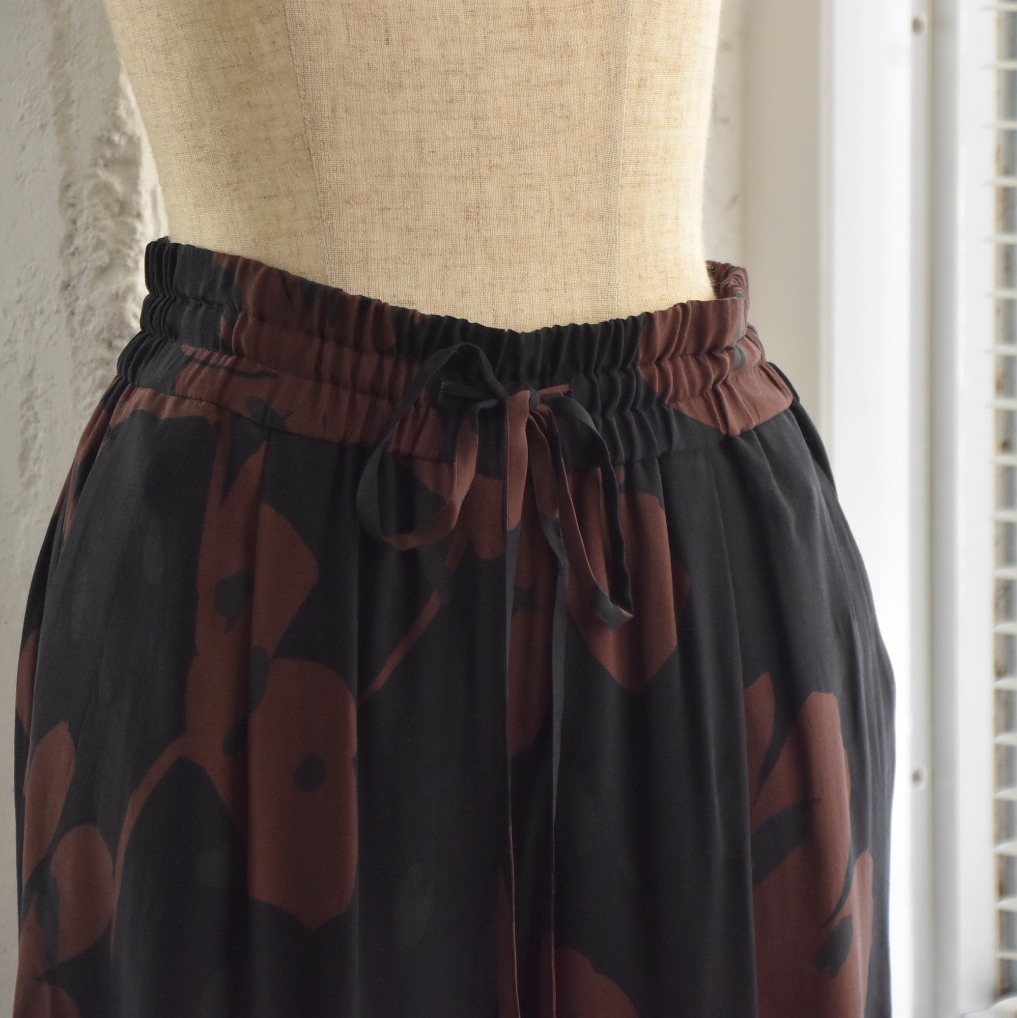 SACRA (TN) / MODERN FLOWER PANTS #124513112-AA(5)