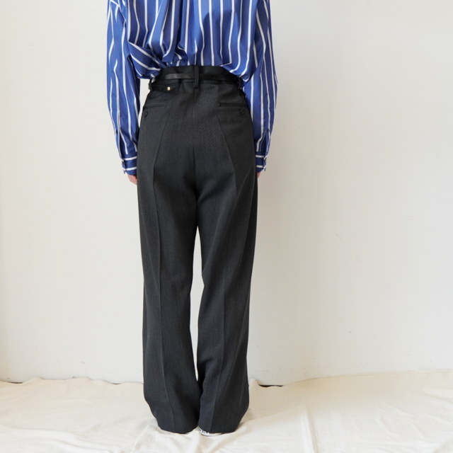 YLÉVE(C[) pc#168-5240018(5)