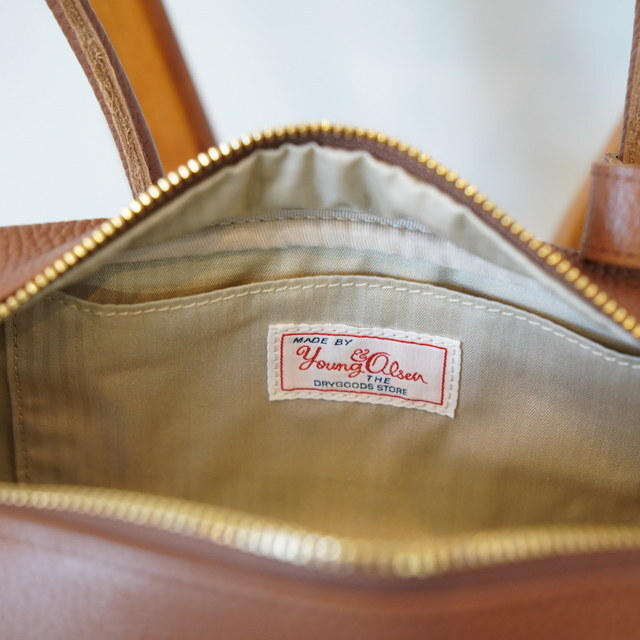 YOUNG&OLSEN(OAhI[Z) EMBOSSED LEATHER STUDENT S#YO2503-GD007(7)