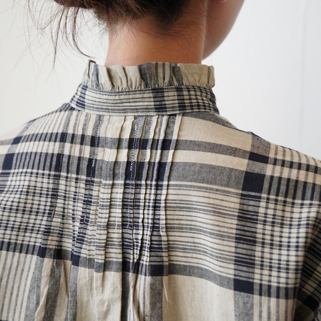 maison de soil(]h\C) FRILL COLLAR BACK PINTUCK SHIRT #INMDS25731(7)