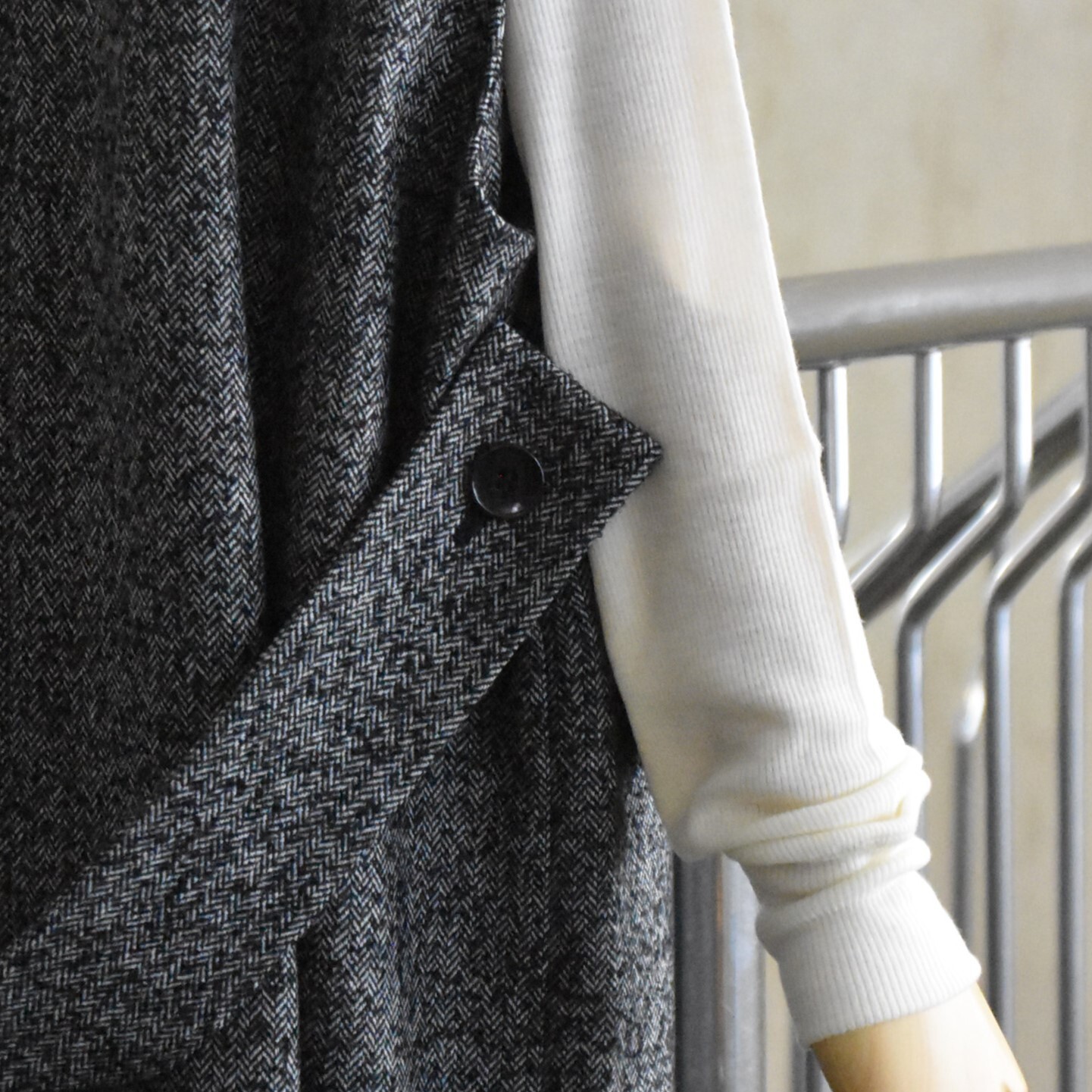 SACRA (TN) / PREMIUM HERRINGBONE TWEED GILET #125501062-AA(7)