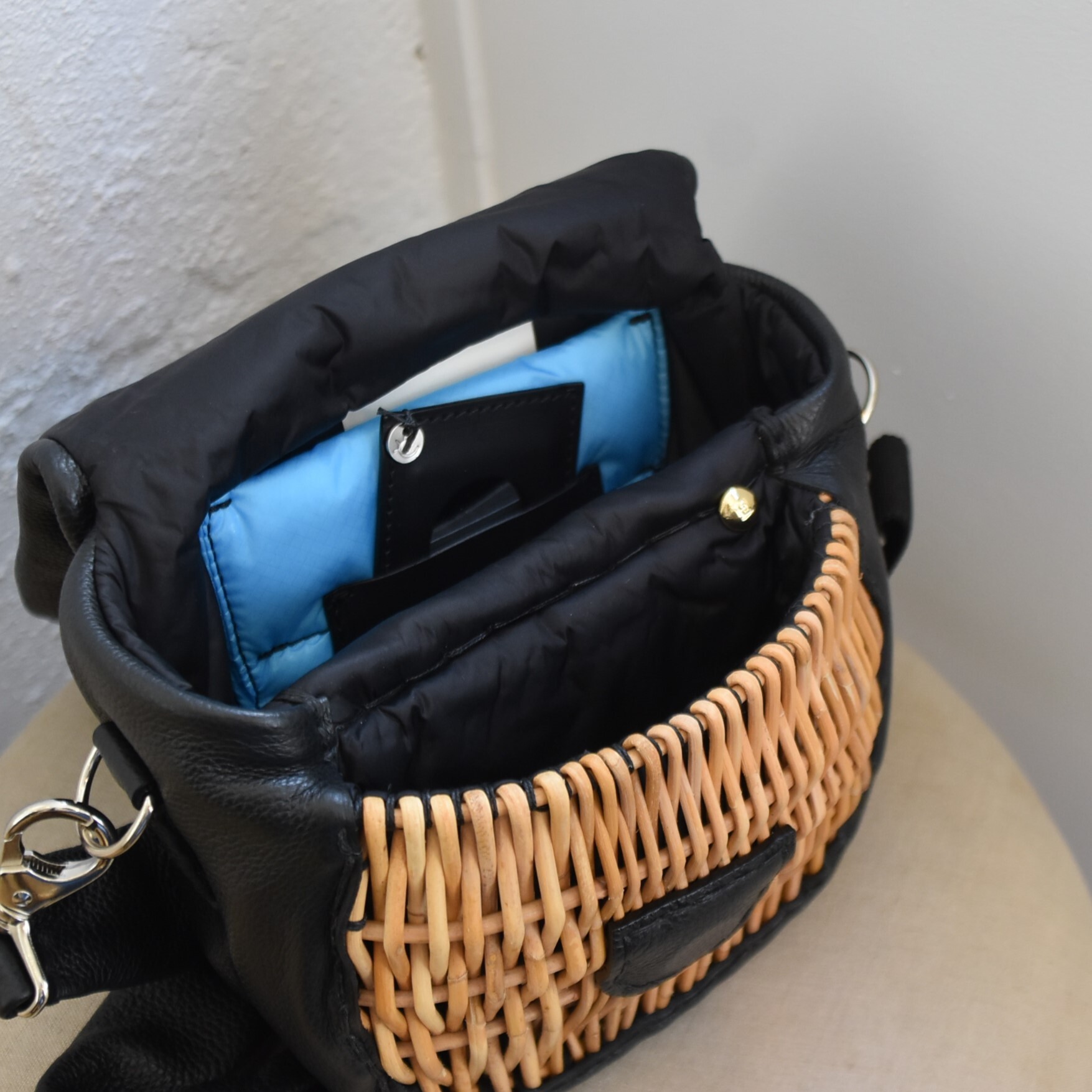 ebagos(GoSX) / tjEVNE{fBobOS #15622-AA(7)