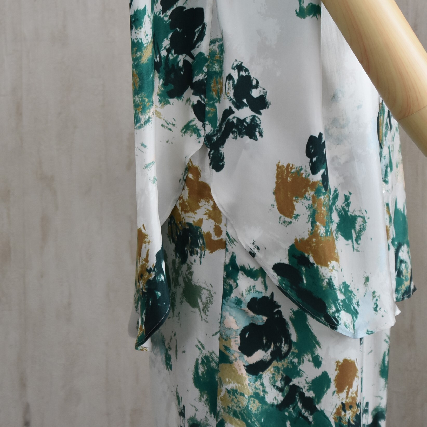 SACRA (�T�N��) / BLURRED FLORA TOP #126115071-AA(7)