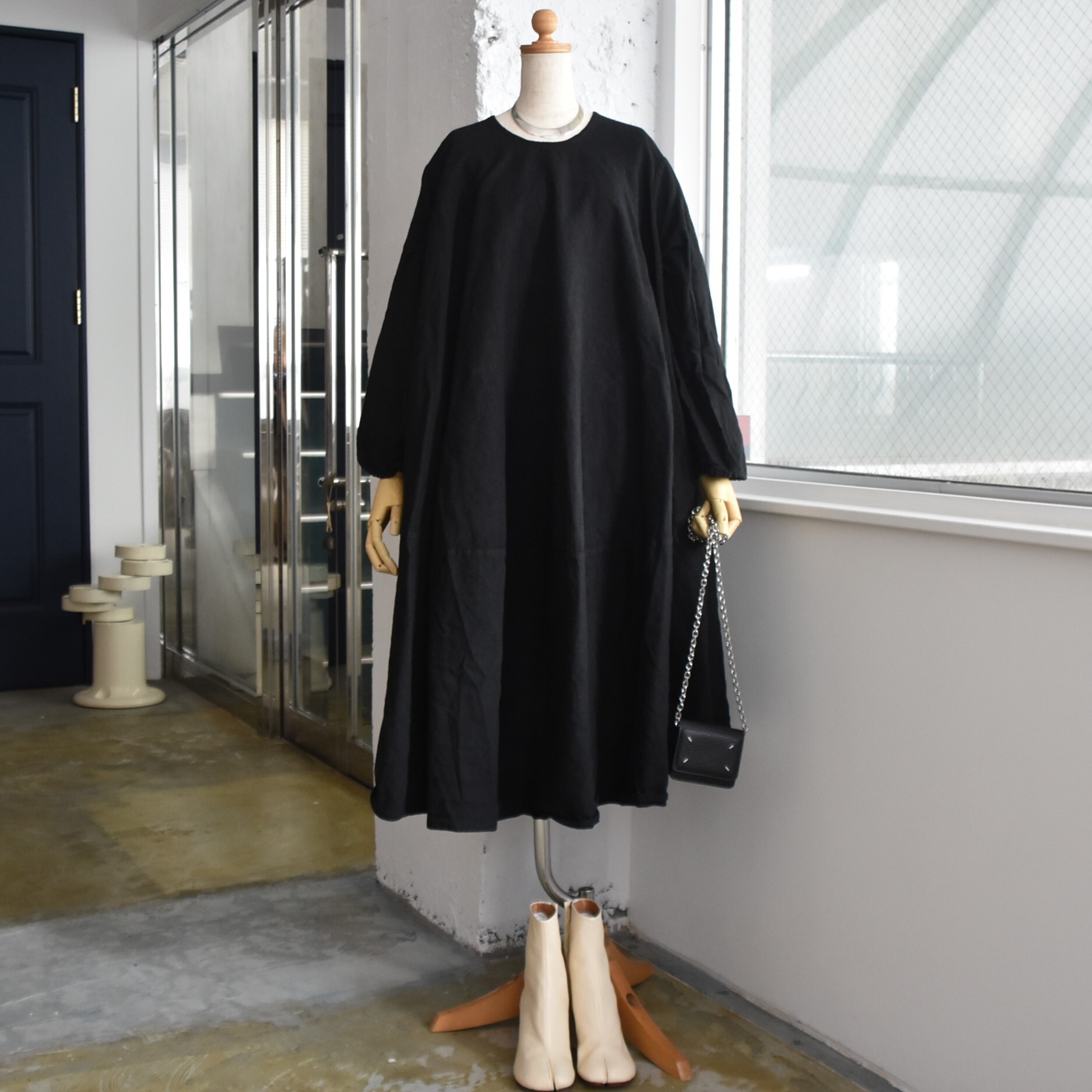 Whiteread (zCg[h) / CIRCLE CUT DRESS #WR015EL-AA(8)