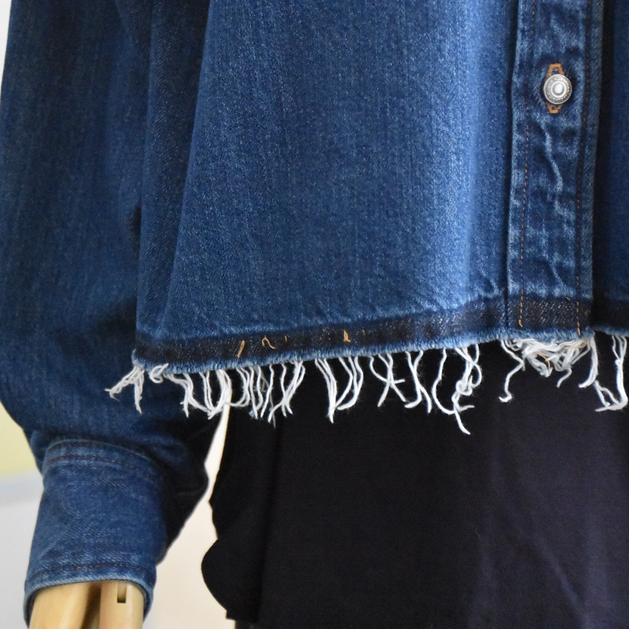SACRA (TN) / AUTHENTIC DENIM CROPPED SHIRT #125513071-AA(8)