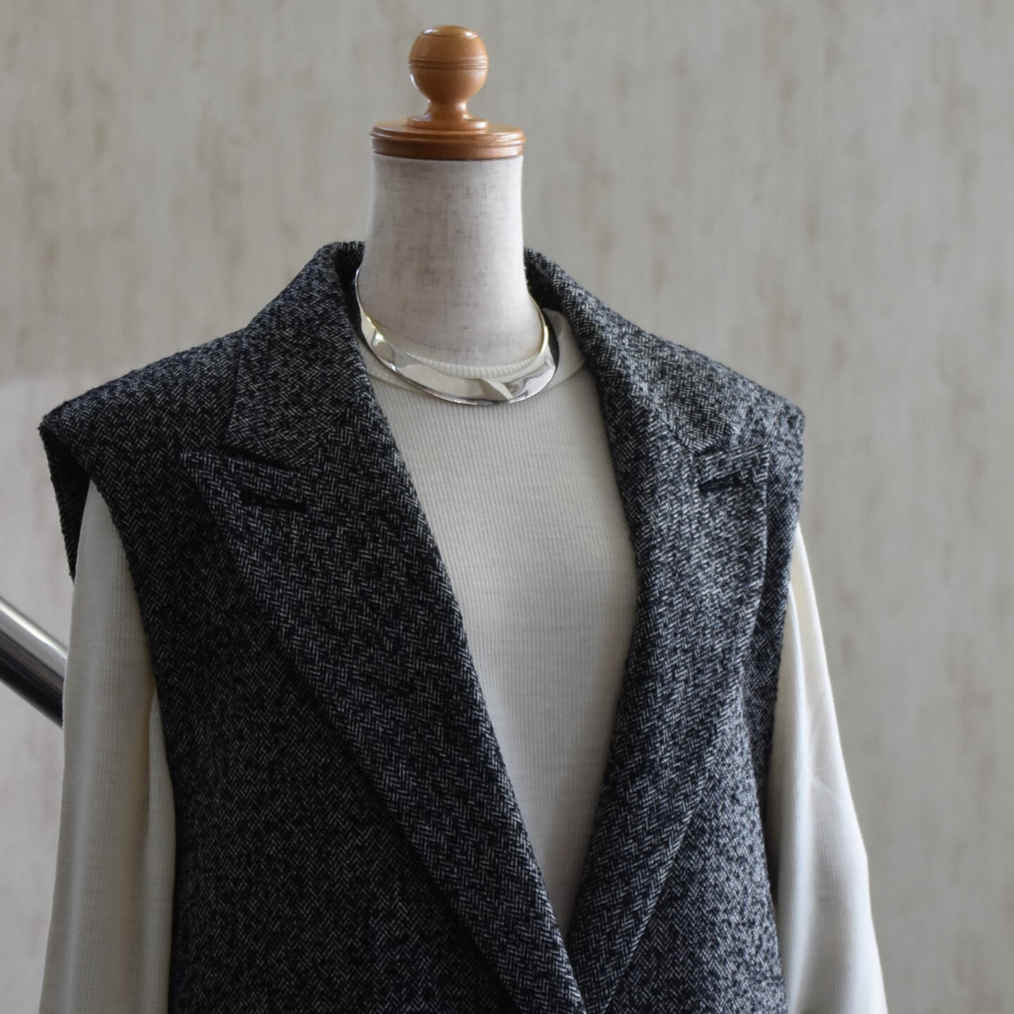 SACRA (TN) / PREMIUM HERRINGBONE TWEED GILET #125501062-AA(8)