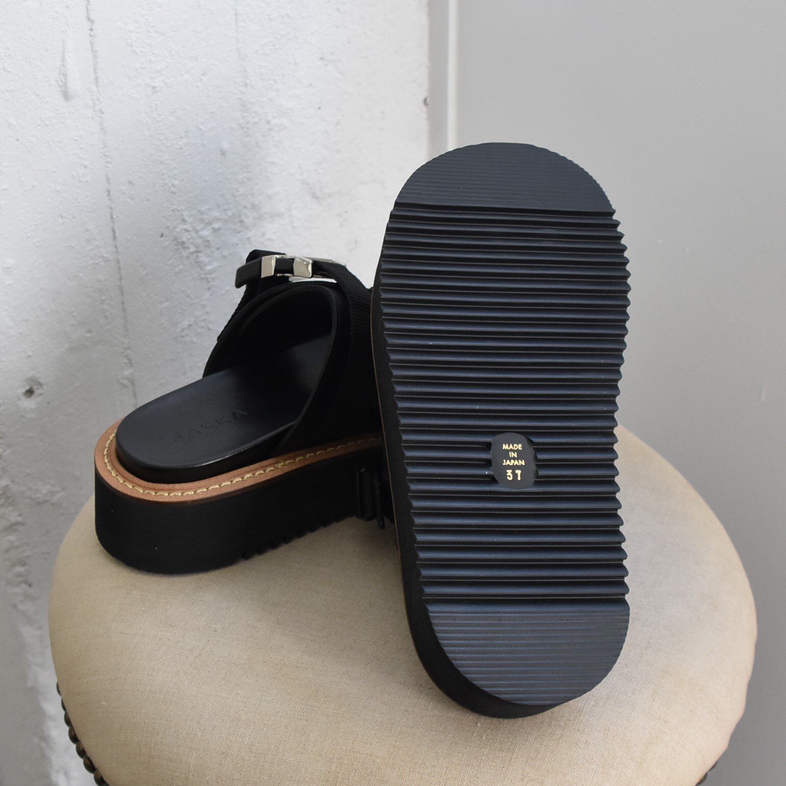 SACRA (�T�N��) / DOUBLE GI-BELT SANDAL #126150201-AA(8)