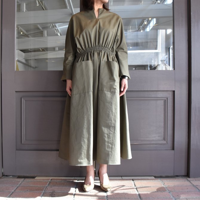 柔らかい柔らかいTENNE HANDCRAFTED MODERN シャツドレスwithCAPE